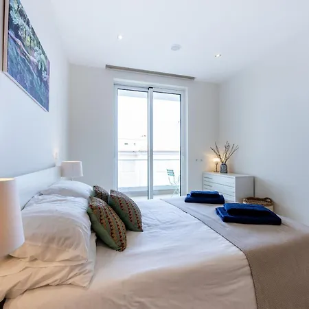 Coolhouses Algarve Lagos, 3 Bed Modern Flat, Outdoor & Indoor Pools, Gym, A Vida Apartman