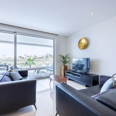Coolhouses Algarve Lagos, 3 Bed Modern Flat, Outdoor & Indoor Pools, Gym, A Vida Lejlighed Lagos