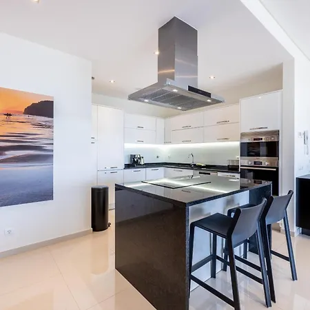 Lejlighed Coolhouses Algarve Lagos, 3 Bed Modern Flat, Outdoor & Indoor Pools, Gym, A Vida *