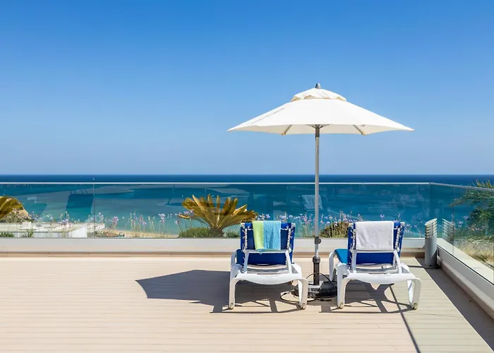 Coolhouses Algarve Lagos, 3 Bed Modern Flat, Outdoor & Indoor Pools, Gym, A Vida