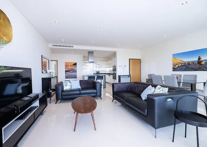 Coolhouses Algarve Lagos, 3 Bed Modern Flat, Outdoor & Indoor Pools, Gym, A Vida *