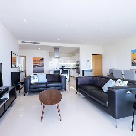 Coolhouses Algarve Lagos, 3 Bed Modern Flat, Outdoor & Indoor Pools, Gym, A Vida *