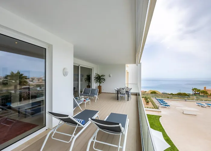 Coolhouses Algarve Lagos, 3 Bed Modern Flat, Outdoor & Indoor Pools, Gym, A Vida *
