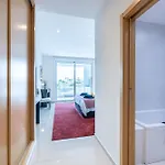 Coolhouses Algarve Lagos, 3 Bed Modern Flat, Outdoor & Indoor Pools, Gym, A Vida Apartment Lagos