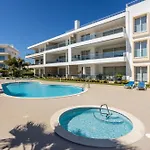Apartment Coolhouses Algarve Lagos, 3 Bed Modern Flat, Outdoor & Indoor Pools, Gym, A Vida Lagos
